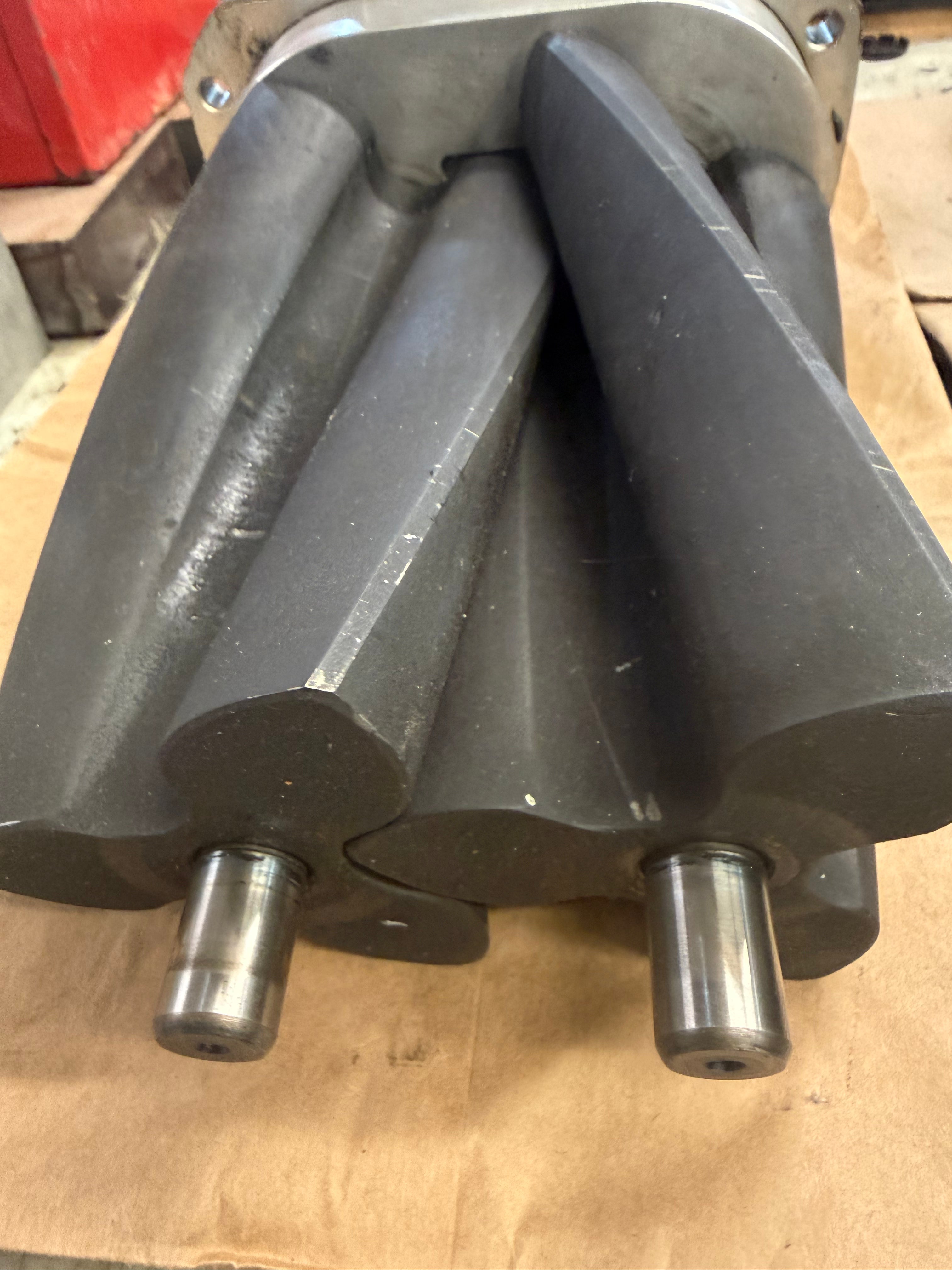 Take Out Used M112 MP112 Supercharger Rotor Pack Excellent Condition Ford F150 Mustang Jaguar Land Rover
