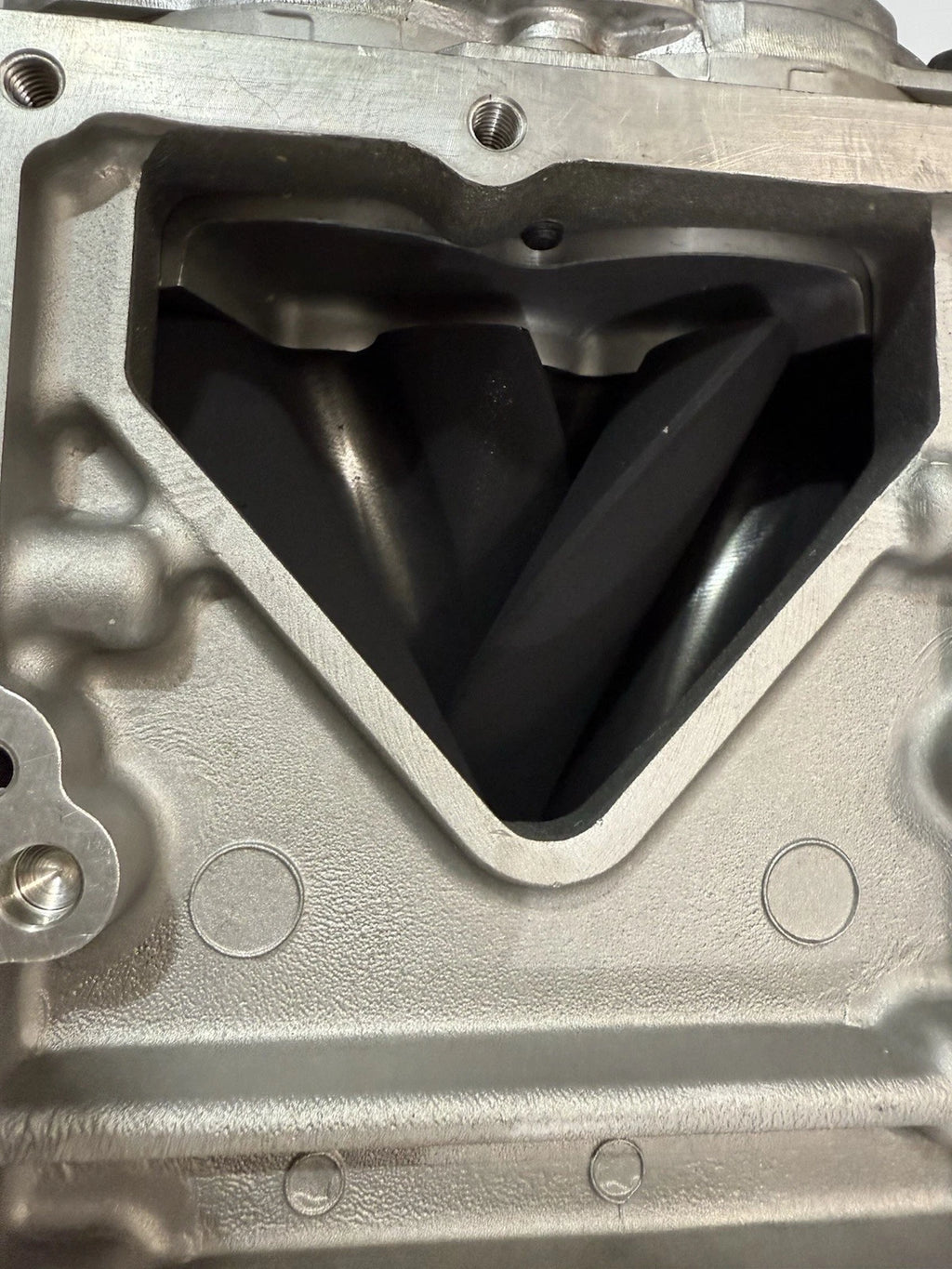 New OEM 5.0 Supercharger for 5.0 Jaguar Land Rover Supercharged Vehicles with the Vacuum Actuator 2010-2013